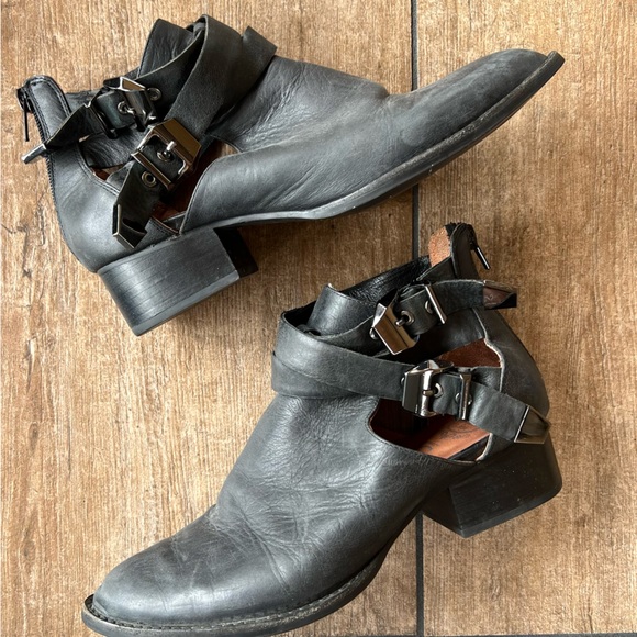 Jeffrey Campbell Everly ankle boot - Picture 2 of 9